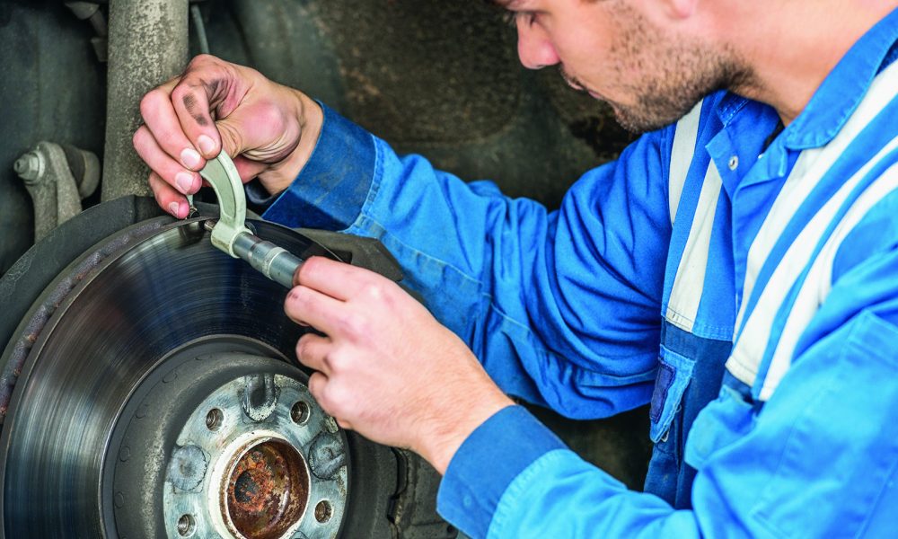 4 signs you should get your brakes checked - Royal Examiner